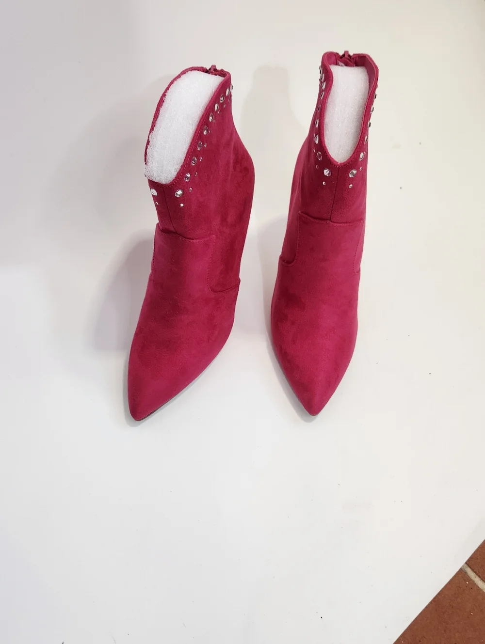 Soda Hot‎ Pink Suede Studded Stiletto Ankle Boot Size 8